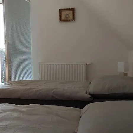 House, 5 Bedrooms-9 Beds - Semesterbostad Prag