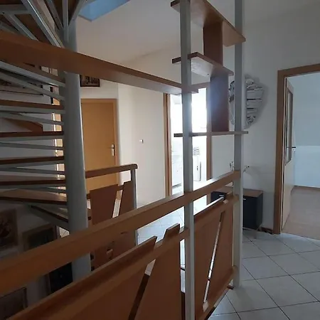 House, 5 Bedrooms-9 Beds - Semesterbostad Prag