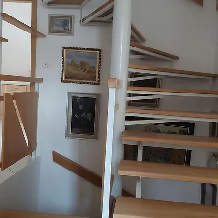 Holiday home House, 5 Bedrooms-9 Beds - Prague