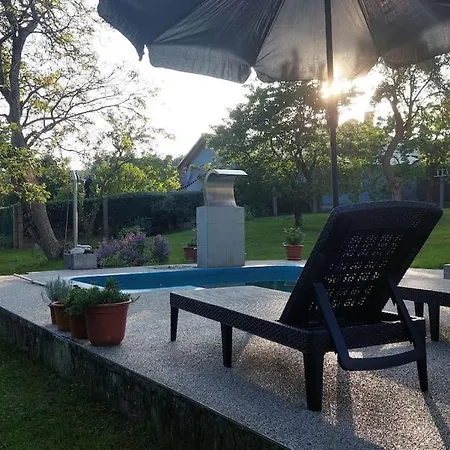 House, 5 Bedrooms-9 Beds - Holiday home