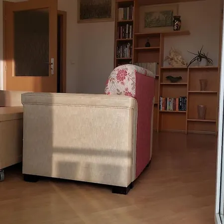 House, 5 Bedrooms-9 Beds - Holiday home Prague