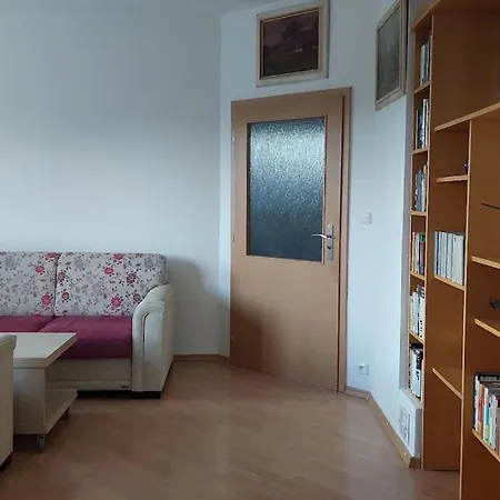 Holiday home House, 5 Bedrooms-9 Beds - *
