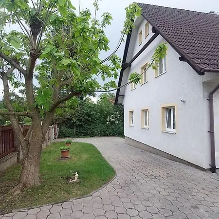 Hébergement de vacances House, 5 Bedrooms-9 Beds -
