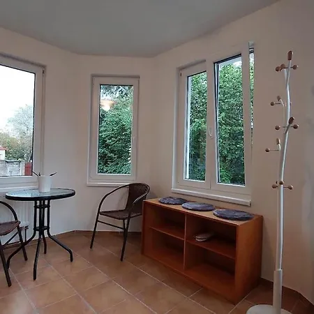 House, 5 Bedrooms-9 Beds - Hébergement de vacances