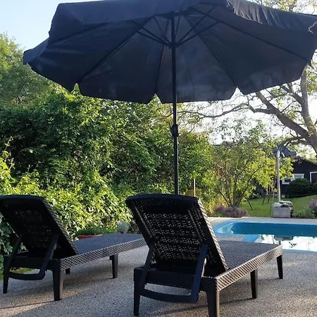 Hébergement de vacances House, 5 Bedrooms-9 Beds - *